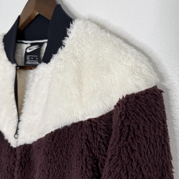 Nike Jacket Womens Medium Burgundy White Sherpa Fleece Bomber Full Zip Varsity - Picture 2 of 8